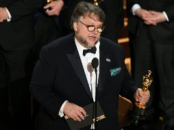 Guillermo del Toro convivió con varios amigos en un par de fiestas que se organizaron en la ciudad. AFP /M. Ralston