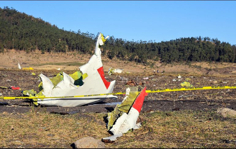Las investigaciones técnicas realizadas tras el accidente de un avión modelo Boeing 737 MAX de Ethiopian Airlines en Etiopía, el 10 de marzo de 2019, en el que murieron 157, concluyeron que la tripulación no pudo desactivar el software de control automatizado que hizo descender a la aeronave hasta estrellarse. EFE/ARCHIVO