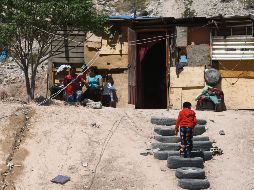 Pero desde antes de la pandemia, el Coneval ha reportado de forma consistente que dos de cada cinco mexicanos viven en pobreza. EFE/ARCHIVO