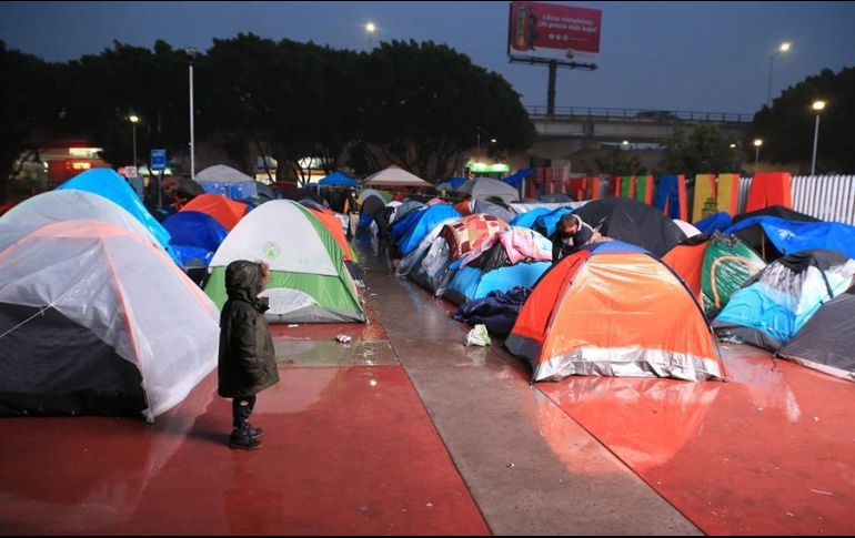 Fotografía cedida por el Colegio de la Frontera Norte donde se aprecian detalles del campamento de refugiados de El Chaparral, en Tijuana. EFE/COFEL