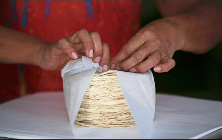 La Profeco establece precios máximos. En Sonora el kilo de tortillas se vende hasta en 27 pesos. EL INFORMADOR/Archivo