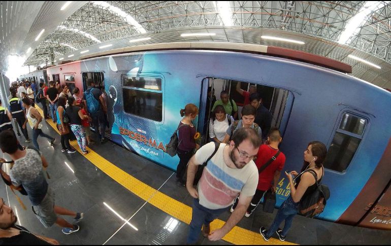 El Siteur añadió que en todas las estaciones del Tren Ligero el personal puede apoyar a quien requiera información u orientación. EL INFORMADOR/ARCHIVO
