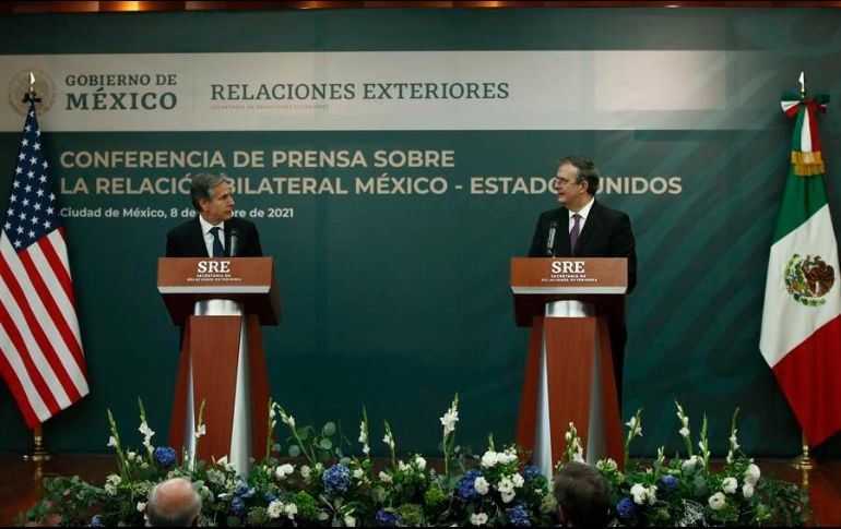 El secretario de Estado de Estados Unidos, Antony Blinken (i), participa en una rueda de prensa conjunta con su homólogo mexicanon Marcelo Ebrard. EFE/J. Méndez
