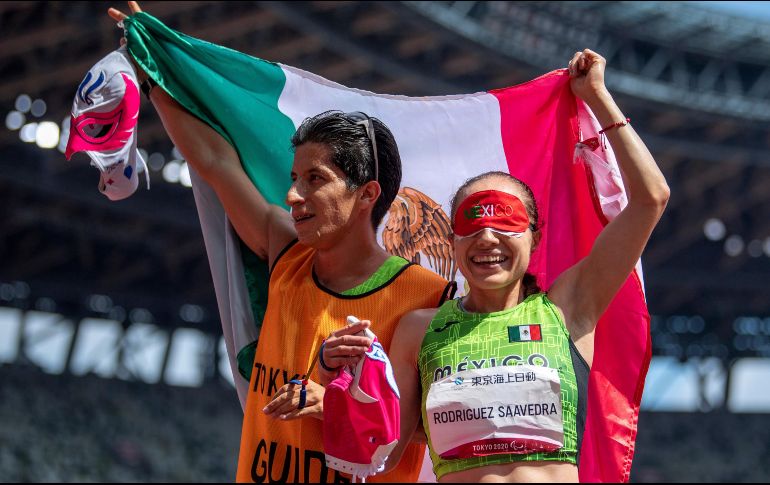 En la pasada justa paralímpica, Mónica Rodríguez se colgó el oro en la prueba de los mil 500 metros T11, instaurando además un récord mundial con marca de 4:37.39. AP/ARCHIVO