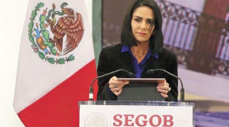 Lydia Cacho fue detenida arbitrariamente en 2005 en Cancún y trasladada al estado de Puebla, en el centro del país, durante el trayecto agentes de la policía la torturaron. SUN / ARCHIVO