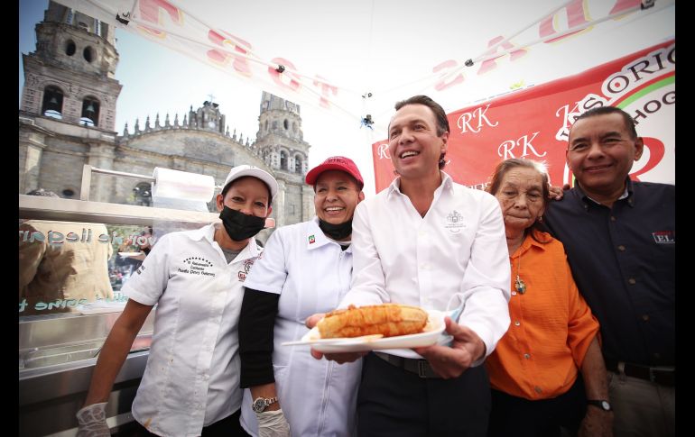 El alcalde Pablo Lemus invitó a los asistentes a impulsar la recuperación de la ciudad con base a su cultura y su gastronomía. ESPECIAL