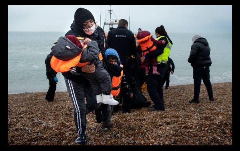 Un número creciente de migrantes llegan a Reino Unido vía marítima. GEY IMAGES
