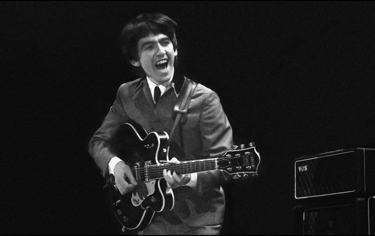 George supo encontrar la forma de convertirse en el guitarrista principal de The Beatles. AP/ARCHIVO
