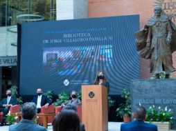 Mónica Márquez Hermosillo, directora de la biblioteca, durante su participación en la ceremonia. TWITTER/@ITESO