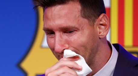 SE QUEBRÓ. Lionel Messi entre lágrimas se despidió del Barcelona. AP/ARCHIVO