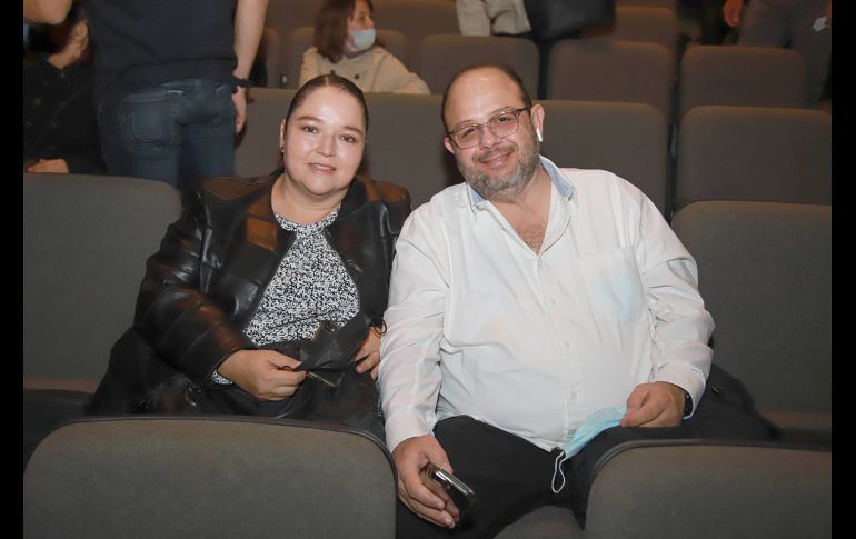 Gina Carbonio y Eduardo Milone. GENTE BIEN JALISCO/TONY MARTÍNEZ