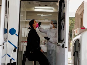 La UdeG aplicará pruebas PCR para detectar COVID-19 en una unidad móvil que se sumará a los módulos que puso en marcha desde el inicio de la pandemia. EL INFORMADOR/G. Gallo