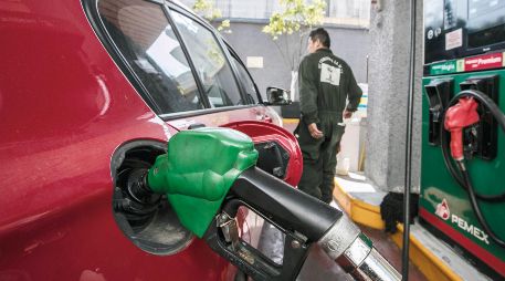 En esta semana se suma el subsidio de 100% a la gasolina Premium y se mantiene el aplicado a la Magna y al Diésel. EL INFORMADOR/ Archivo
