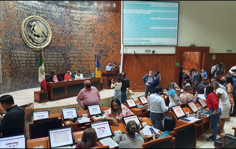 El coordinador de la fracción de MC, Gerardo Quirino Velázquez Chávez, sostuvo que cuentan con los 26 votos necesarios para que la propuesta avance en la próxima sesión del pleno. EL INFORMADOR / R. Rivas