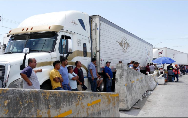 Transportistas bloquearon el Puente Internacional Reynosa-Pharr. ESPECIAL