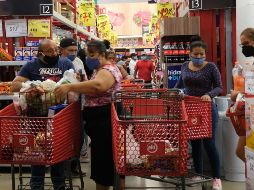 Centros comerciales de Tamaulipas rechazan que haya una escasez de leche en polvo ante el aumento de la demanda. EFE/ARCHIVO