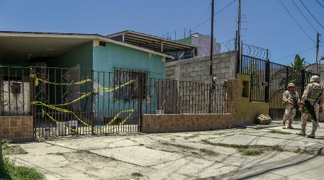 En vivienda localizada en zona industrial de Tijuana se encontró túnel secreto. EFE