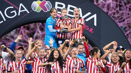 Para Chivas Femenil, conseguir el campeonato fue solo la culminación y la coronación de un torneo que ya era histórico. IMAGO7