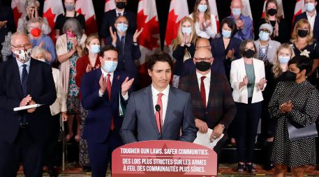 La propuesta de Trudeau busca limitar significativamente la presencia de armamento en Canadá congelando su compra. AP/P. Doyle