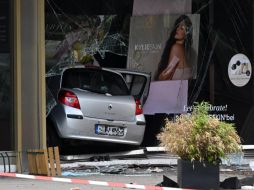 El conductor fue detenido inmediatamente después de estrellarse en una tienda de Berlín. EFE/F. Singer