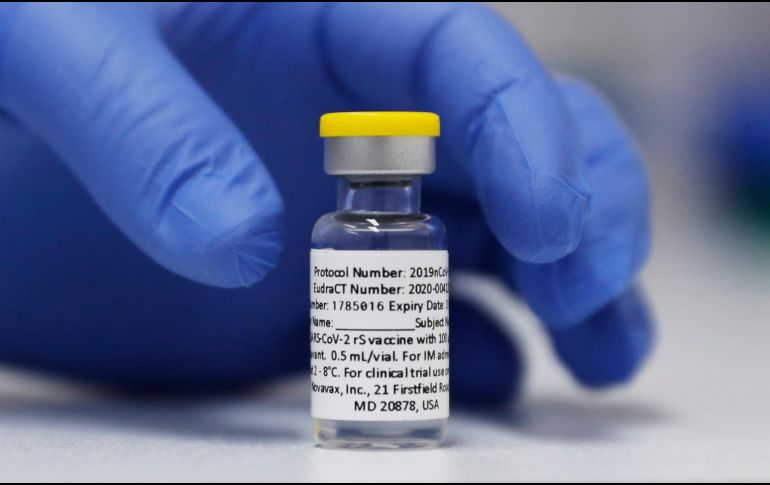 Deben administrarse dos inyecciones a las personas que no se hayan vacunado previamente contra la viruela, y una sola dosis es suficiente para los que ya lo hayan hecho. AP/ARCHIVO