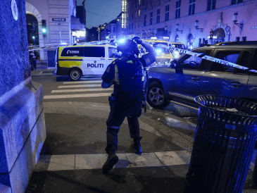En un club nocturno de Oslo, tras un tiroteo se reportan dos muertos y varios heridos. EFE