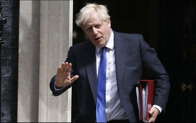 Boris Johnson se ha negado con contundencia a renunciar a pesar de la crisis en su gobierno. EFE/T. Akmen