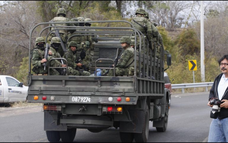 La unidad Hummer remolcaba una lancha que los militares ocuparían en una operación acuática. EL INFORMADOR/ARCHIVO