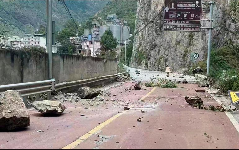 El terremoto se registró a las 12:52 horas locales en la región montañosa de Sichuan, indicó el Servicio Geológico de Estados Unidos (USGS). AFP / ESPECIAL