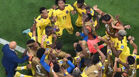 Ecuador se convirtió en el primero de toda la historia en derrotar al país organizador de la Copa del Mundo dentro del partido inaugural. AFP / ARCHIVO