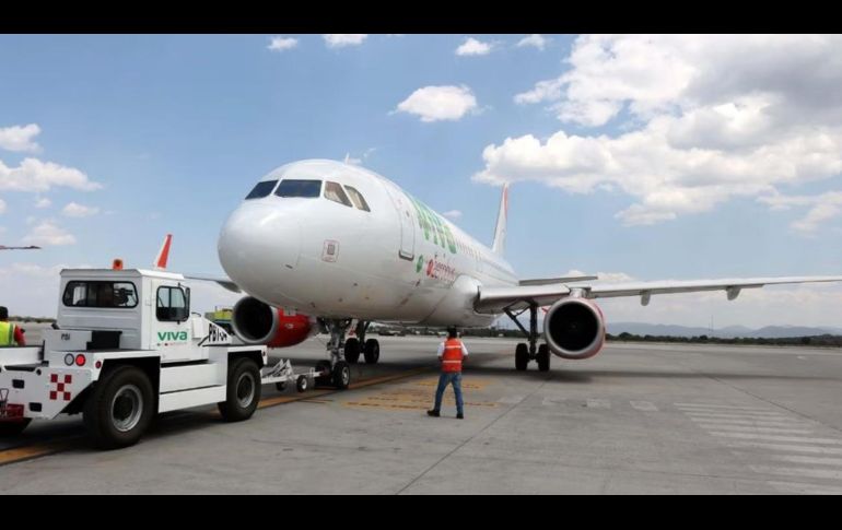 La reforma permitiría abrir el espacio aéreo a las aerolíneas extranjeras, afectando a la aviación privada de Guadalajara y del país. ARCHIVO