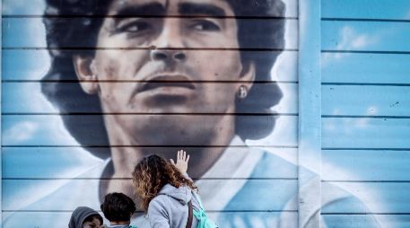 Aún persiste el recuerdo por el astro argentino Diego Maradona. EFE/Archivo.