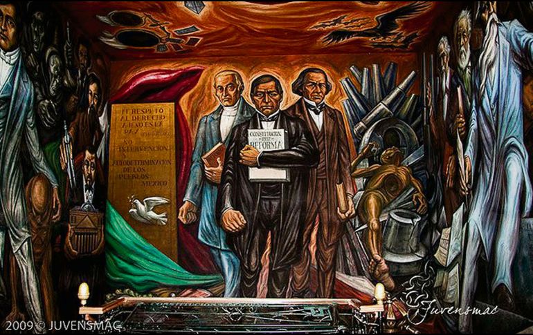 “Constitución y Reforma”. Este mural de Guillermo Chávez Vega está localizado en el  Palacio de Justicia  del Estado de Jalisco. ESPECIAL