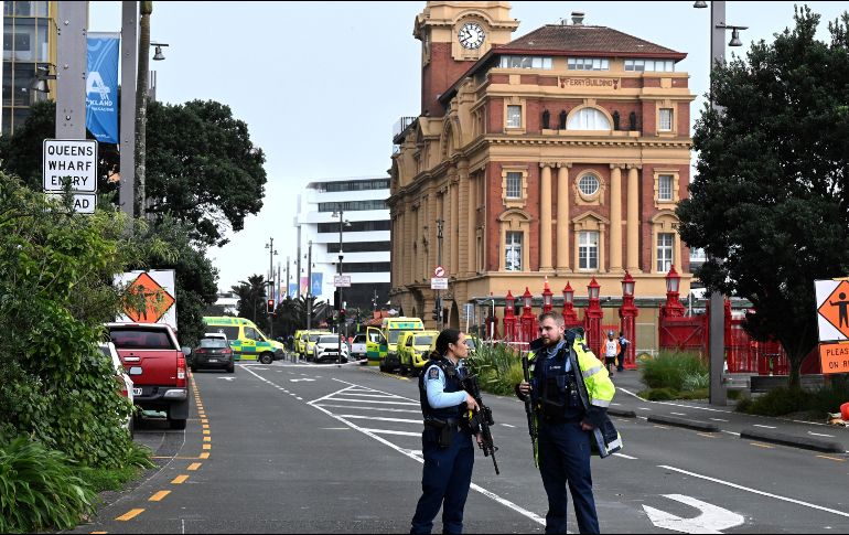 El tiroteo ocurrió a las 07:23 de la mañana hora local en una obra en el centro de Auckland, la ciudad más poblada de Nueva Zelanda, y a unos cinco minutos a pie del hotel donde se concentra la Selección de Noruega. AP / A. Parr