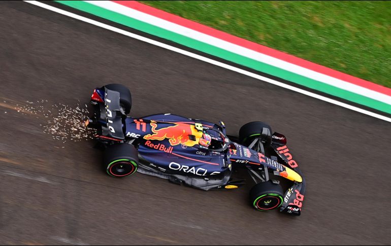 El mexicano Sergio ''Checo'' Pérez correrá su carrera 14 de 2023 con Red Bull en el GP de Italia. AFP / ARCHIVO