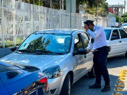 De acuerdo con la Ley de Movilidad, Seguridad Vial y Transporte vigente, el Programa de Verificación Responsable es obligatorio para vehículos de estancia permanente con placas de Jalisco o foráneas. EL INFORMADOR/ ARCHIVO.
