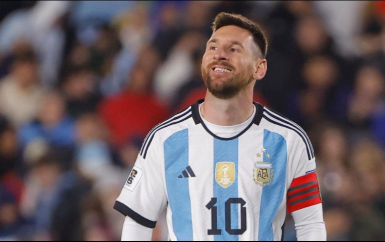 Messi, que volvió a la segunda posición, se convirtió en el primer jugador de la MLS en aparecer entre los 10 primeros desde David Beckham en 2012. EFE / J. I. Roncoroni