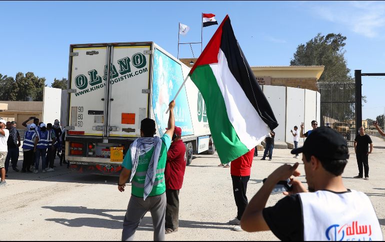 Un convoy de 20 camiones cruzó el puesto de Rafah. EFE