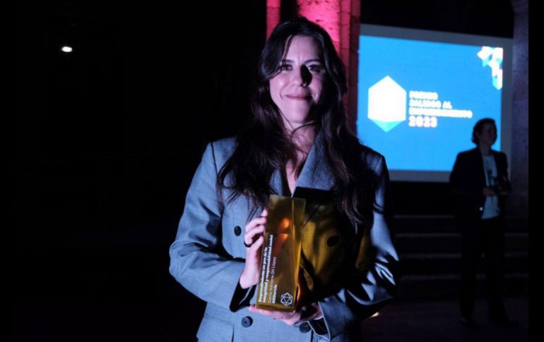 Carla Adriana Gil López ganadora del premio con su emprendimiento Gil García.ESPECIAL/Facebook Juan Carlos Flores