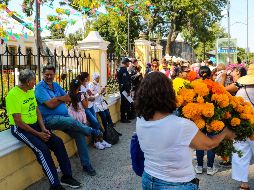 Todo está listo para que los panteones de todo México se llenen de personas que celebran el Día de Muertos. EL INFORMADOR / ARCHIVO