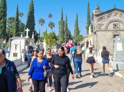 Este día abrirán las recaudadoras de la Tesorería Municipal ubicadas en los cementerios de Mezquitán, Guadalajara y Jardín. EL INFORMADOR / J. VELAZCO
