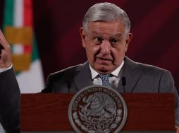 AMLO critica reportaje sobre supuestas relaciones con el narcotráfico en campañas presidenciales. SUN/ARCHIVO