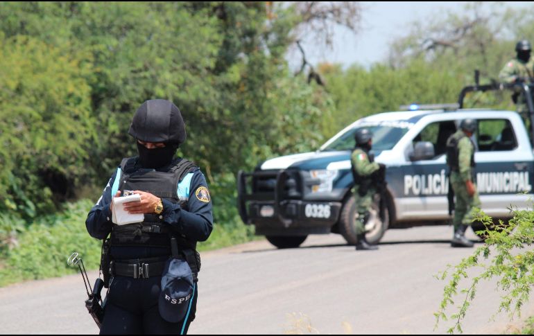 La noche del martes fue asesinado un policía municipal y su compañero resultó lesionado durante un ataque registrado en el municipio de Apaseo El Alto, Guanajuato. EFE / ARCHIVO