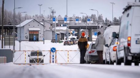 Finlandia cerró su frontera terrestre de 1.340 kilómetros a finales del año pasado después de que más de 1.300 migrantes sin la documentación o visa correspondiente. EFE / ARCHIVO
