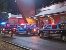 Elementos de la policía lograron detener a un sujeto que acababa de robar un auto en un valet parking de un casino. ESPECIAL / COMISARÍA DE GUADALAJARA