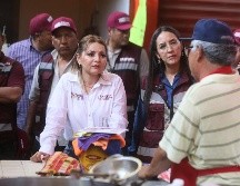 La candidata a Gobernadora de Jalisco se presentó con locatarios del mercado en San Pedro Tlaquepaque. ESPECIAL