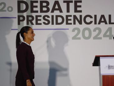 La candidata del gobernante Movimiento Regeneración Nacional (Morena) también prometió elevar el salario mínimo para que equivalgan a 2.5 canastas básicas. EFE/ S. Gutiérrez